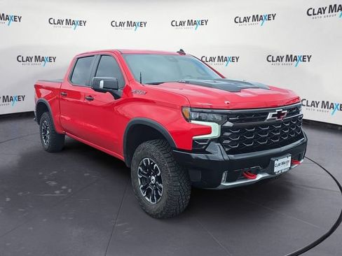 Used 2022 Chevrolet Silverado 1500 ZR2 w/ Technology Package AWD/4WD image 7