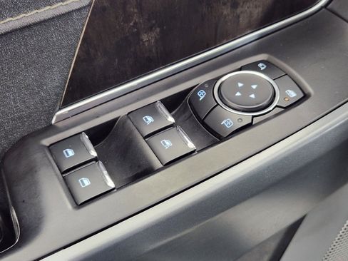 Used 2023 Ford F150 Lariat image 17