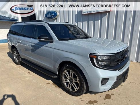 Used 2025 Ford Expedition Max Active AWD/4WD image 1