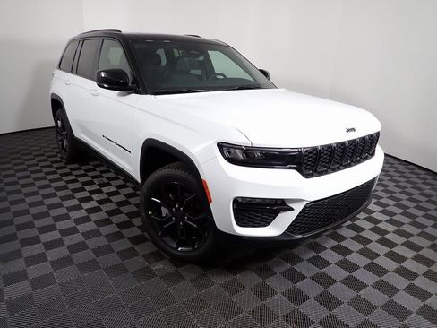 New 2025 Jeep Grand Cherokee Limited image 6