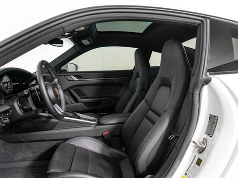 Used 2020 Porsche 911 Carrera image 15