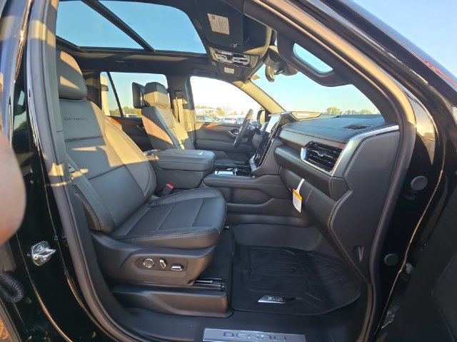 New 2027 GMC Yukon Denali w/ Denali Reserve Package AWD/4WD image 29