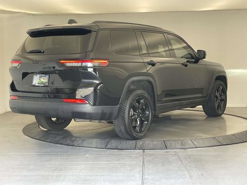 Used 2023 Jeep Grand Cherokee L Laredo AWD/4WD image 5