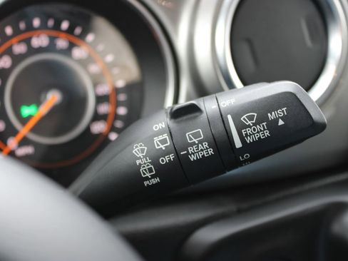 Used 2020 Jeep Wrangler Unlimited Sahara AWD/4WD image 36