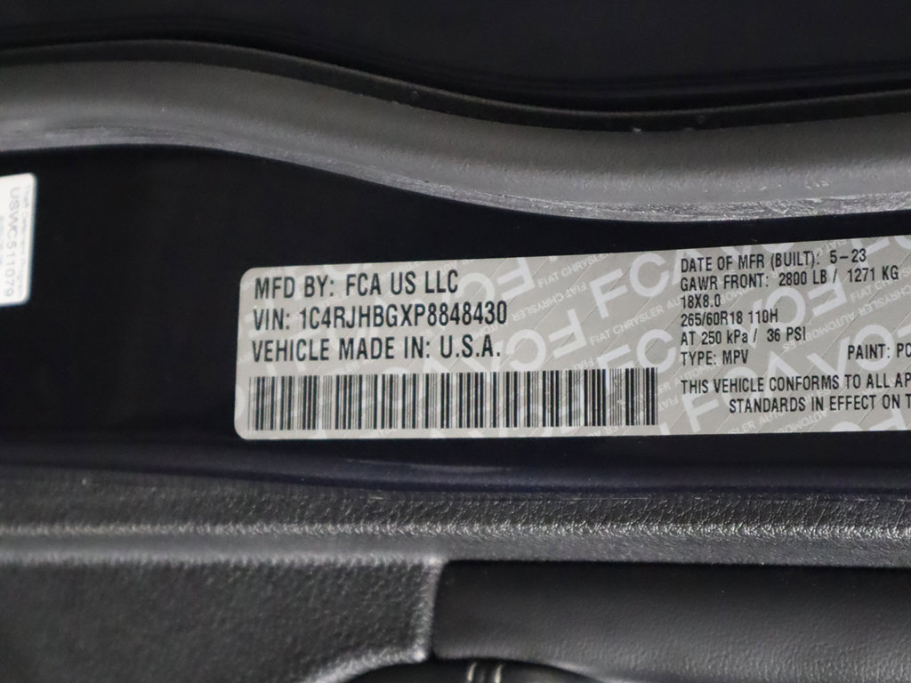 Used 2023 Jeep Grand Cherokee Limited AWD/4WD image 59