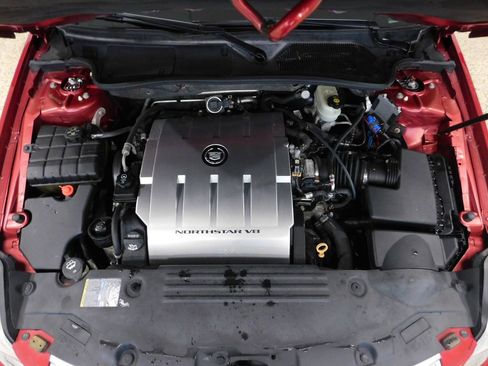 Used 2011 Cadillac DTS Luxury FWD image 14