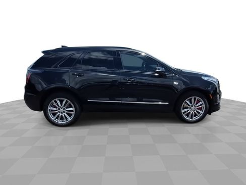 Certified 2022 Cadillac XT5 Sportv w/ Technology Package AWD/4WD image 9