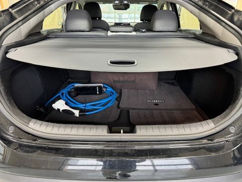 Used 2021 Hyundai Ioniq Limited image 11