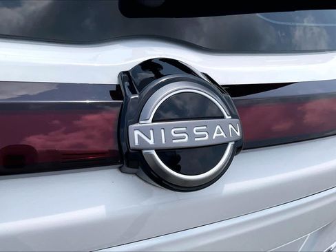 Used 2023 Nissan Kicks SV FWD image 29