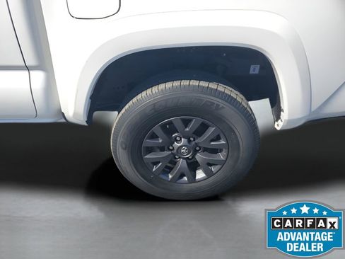 Used 2023 Toyota Tacoma SR5 w/ Technology Package image 19