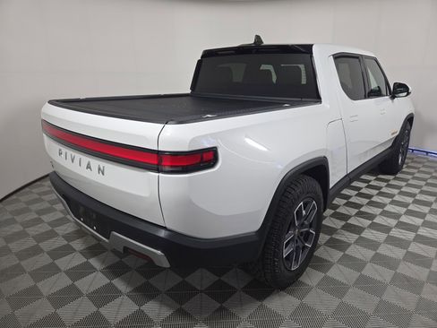 Used 2023 Rivian R1T Launch Edition image 5