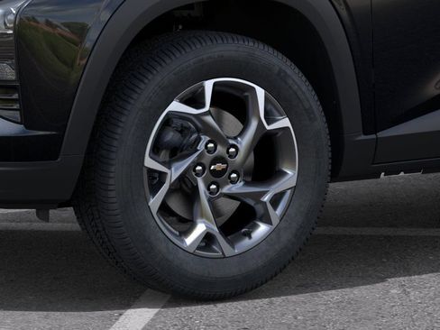 New 2026 Chevrolet Trax LT w/ LT Convenience Package FWD image 9