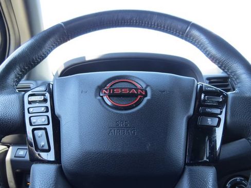 Used 2022 Nissan Frontier PRO-4X w/ Pro-4X Premium Package AWD/4WD image 16