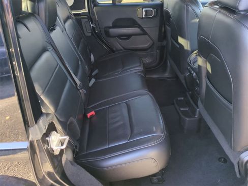 Certified 2019 Jeep Wrangler Unlimited Sahara w/ Quick Order Package 24M Moab image 19