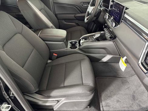 New 2026 GMC Canyon Elevation w/ Convenience Package image 11