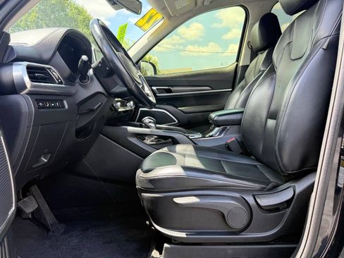 Used 2022 Kia Telluride LX FWD image 11