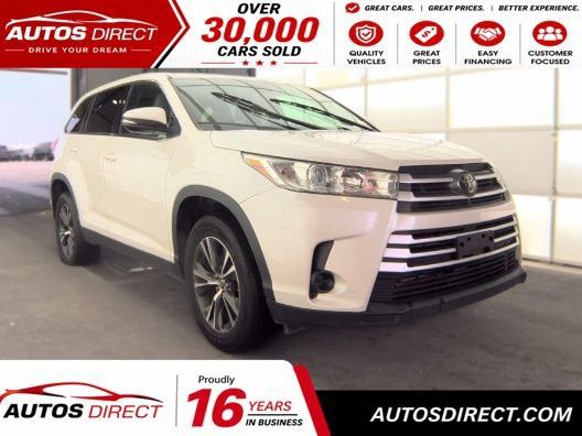 Used 2019 Toyota Highlander LE FWD image 1