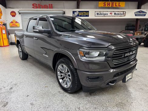 Used 2021 RAM 1500 Laramie w/ Laramie Southwest Edition RWD image 11