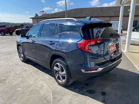 Used 2019 GMC Terrain SLT w/ Preferred Package image 3
