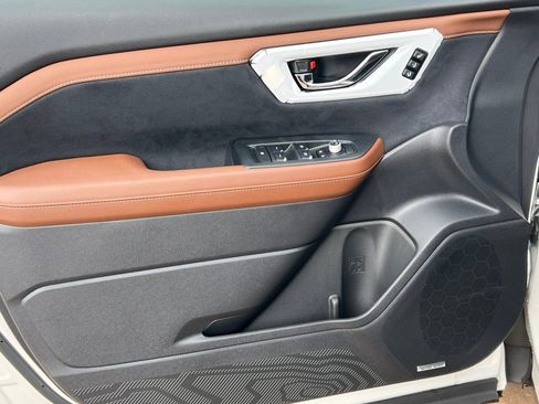 New 2025 Subaru Forester Touring image 14