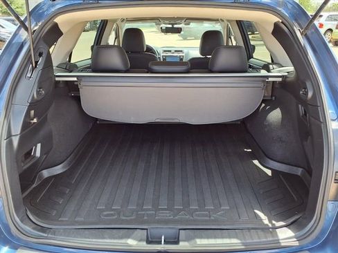 Used 2019 Subaru Outback 2.5i Limited AWD/4WD image 9