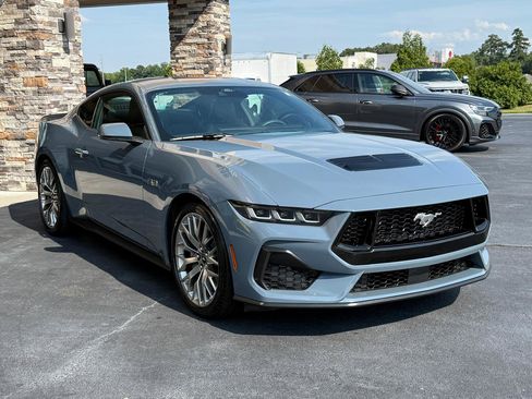 Used 2024 Ford Mustang GT Premium RWD image 5