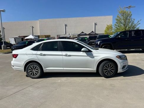 Used 2021 Volkswagen Jetta S w/ Driver Assistance Package FWD image 3