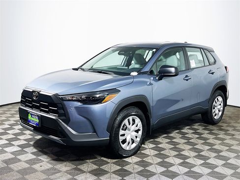 New 2026 Toyota Corolla Cross L image 4