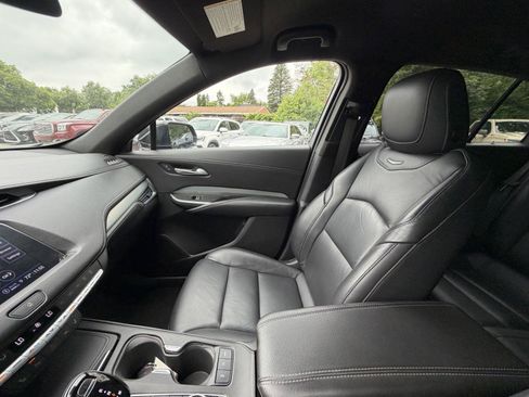 Used 2023 Cadillac XT4 Premium Luxury w/ Cold Weather Package AWD/4WD image 20