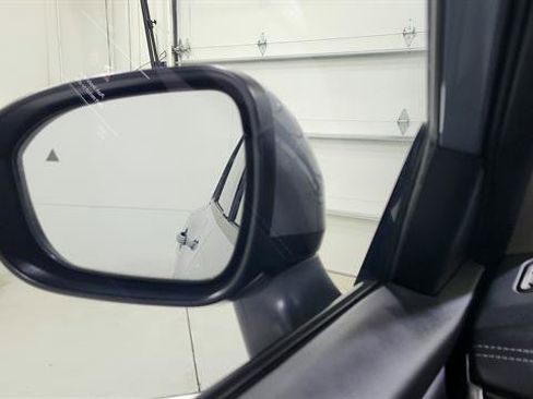 Certified 2025 Nissan Rogue SL AWD/4WD image 13