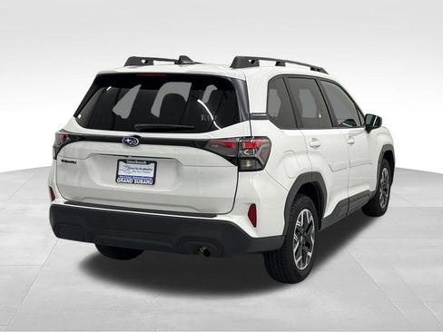 Used 2026 Subaru Forester Premium AWD/4WD image 7