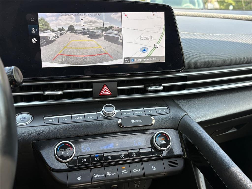 Certified 2025 Hyundai Elantra SEL FWD image 9