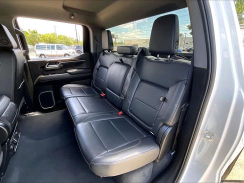 Used 2025 GMC Sierra 1500 SLT RWD image 42
