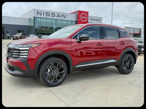 New 2026 Nissan Kicks SR FWD image 23