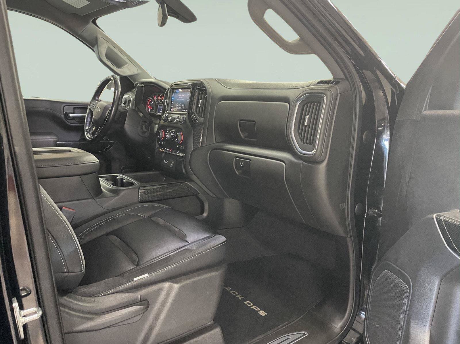 Used 2022 Chevrolet Silverado 1500 RST w/ Safety Package AWD/4WD image 28