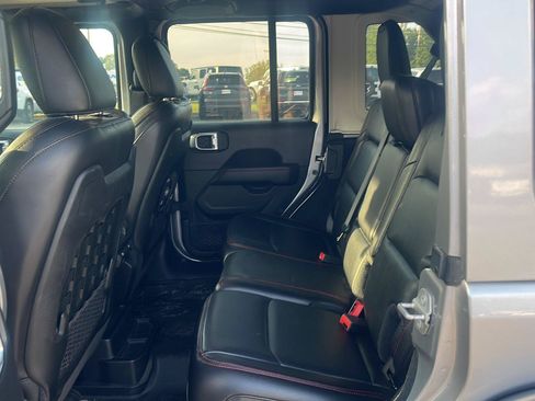Used 2020 Jeep Wrangler Unlimited Rubicon AWD/4WD image 13