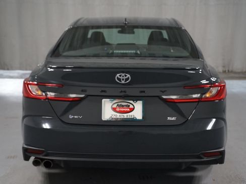Used 2025 Toyota Camry SE FWD image 7