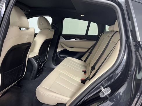 Certified 2023 BMW X4 M40i w/ Premium Package image 18