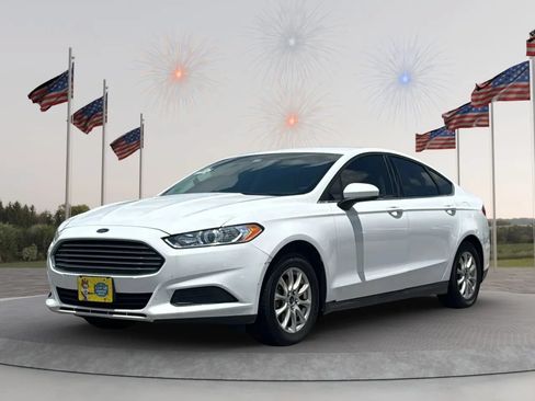 Used 2016 Ford Fusion S FWD image 2