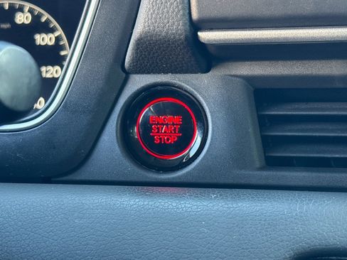 Used 2024 Honda Pilot EX-L image 34