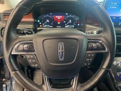 Used 2022 Lincoln Nautilus Reserve AWD/4WD image 12