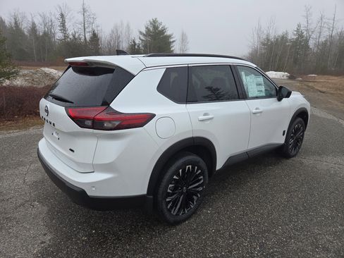New 2026 Nissan Rogue SV image 5