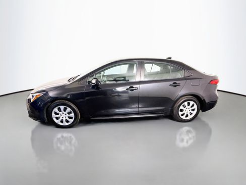 Used 2021 Toyota Corolla LE image 6