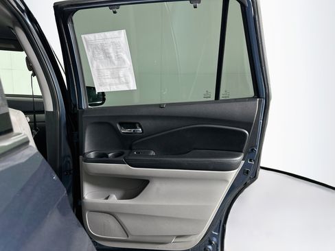 Used 2018 Honda Pilot Elite image 33