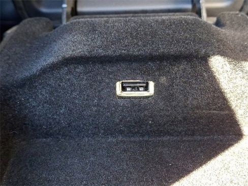 Used 2013 Jeep Grand Cherokee Laredo image 25