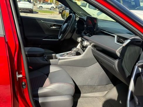 Used 2024 Toyota RAV4 XSE image 28