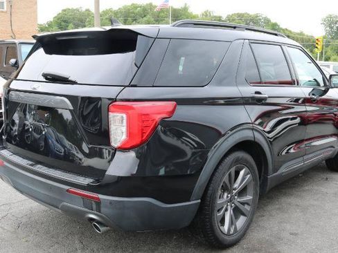 Used 2021 Ford Explorer XLT w/ Equipment Group 202A RWD image 7