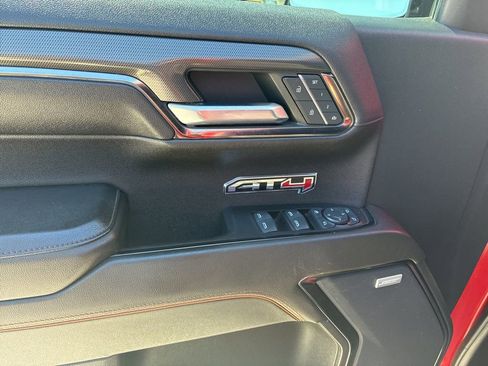 Used 2024 GMC Sierra 1500 AT4 w/ AT4 Premium Package AWD/4WD image 16
