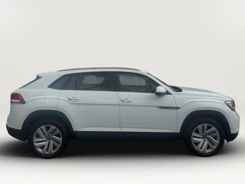 Used 2020 Volkswagen Atlas Cross Sport SE w/ Panoramic Sunroof Package AWD/4WD image 2