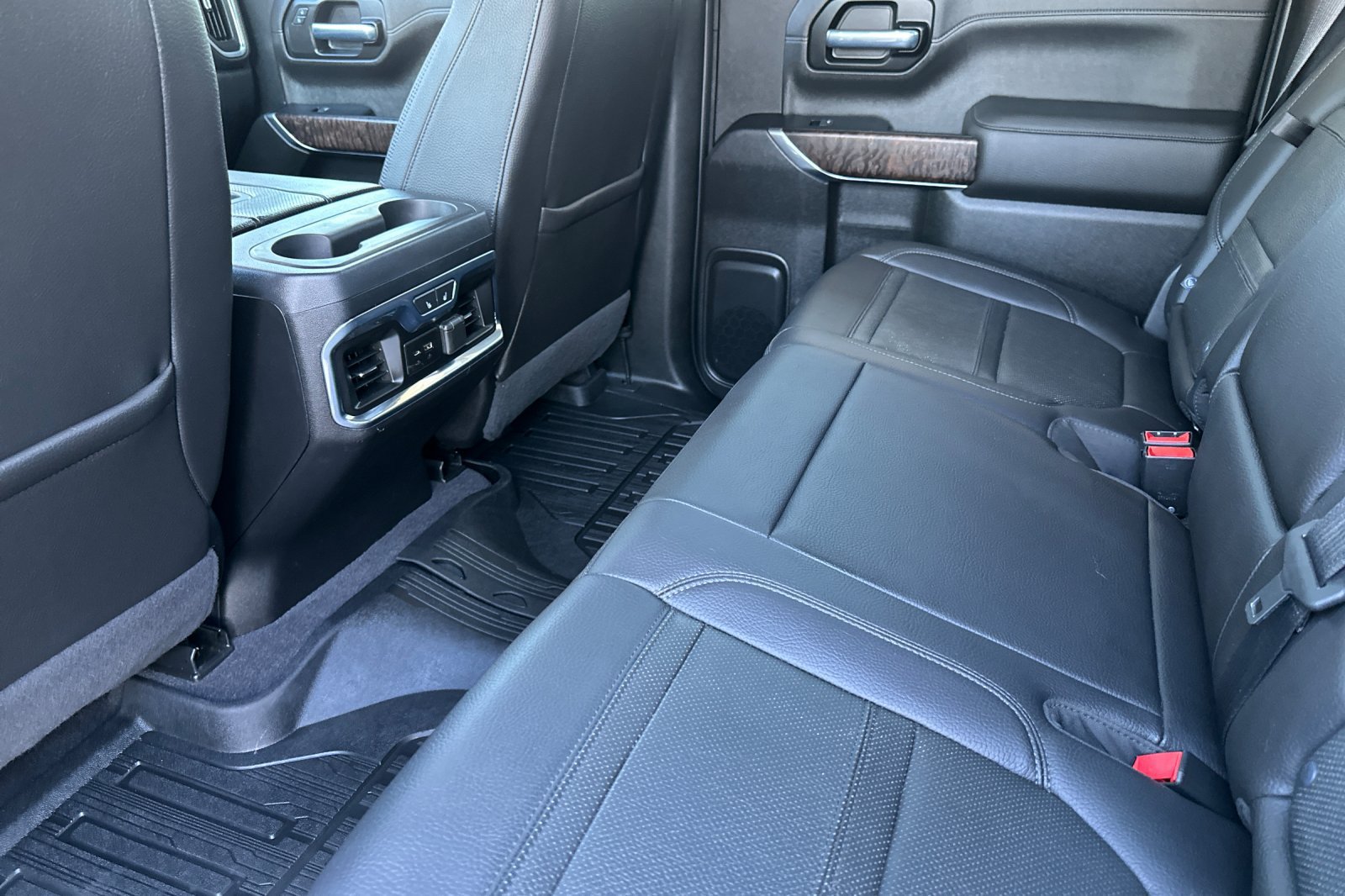 Used 2020 GMC Sierra 1500 Denali w/ Denali Ultimate Package AWD/4WD image 14